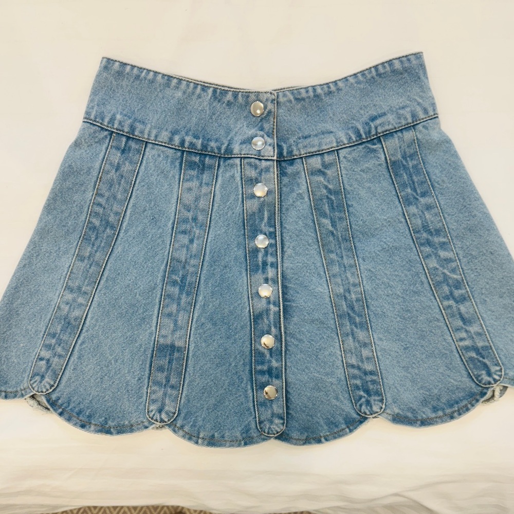 Understated Leather Scalloped Denim Mini Skirt with Button Detail Small Cowgirl
